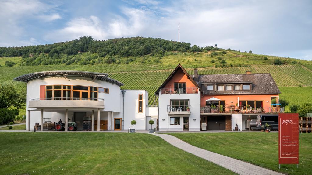 Апартаменти Weingut Peifer Трабен-Трарбах Екстер'єр фото